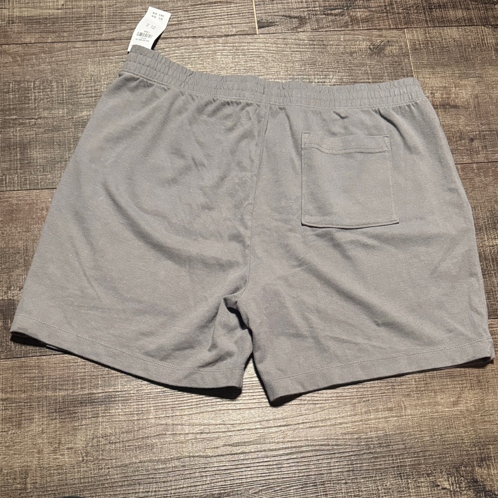 Gilly Hicks Men's Athletic Gray Shorts - Picture 7 of 9